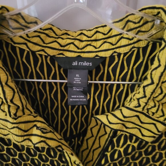 ALI MILES BLACK & YELLOW GEOMETRIC BUTTON FRONT HIPPIE TOP SIZE XL - Picture 4 of 7